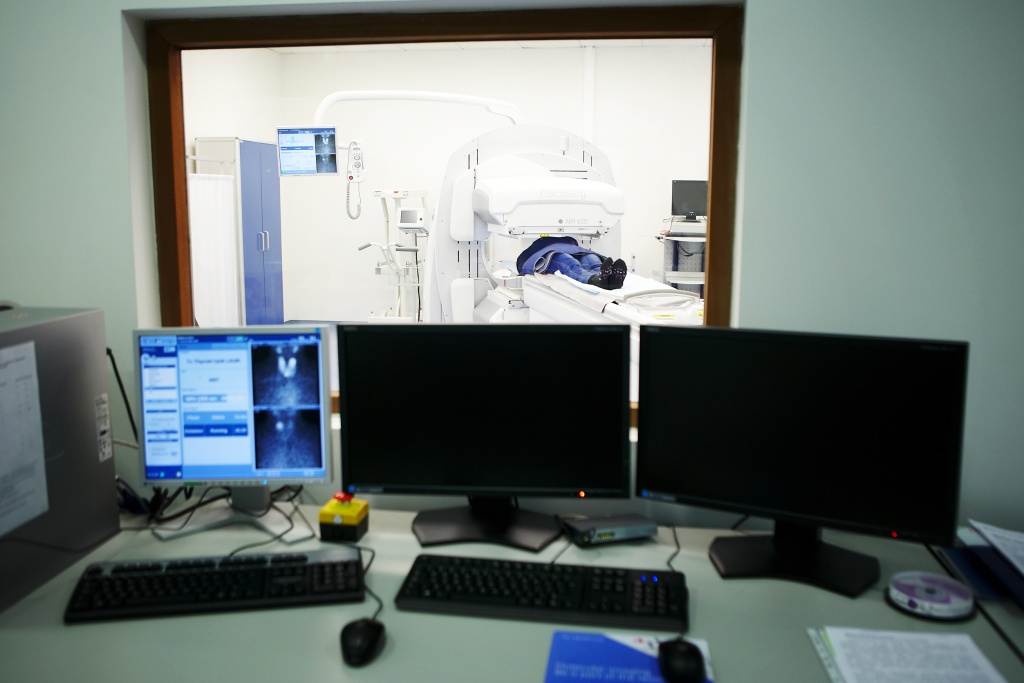 Исследователи НМИЦ эндокринологии совместно с врачами «Коммунарки» разработали модель диагностики рецидива рака щитовидной железы