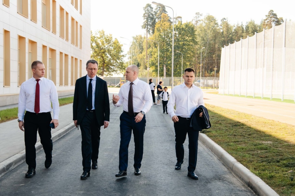 В городском округе Пушкинский сегодня открыли новую школу на 550 мест