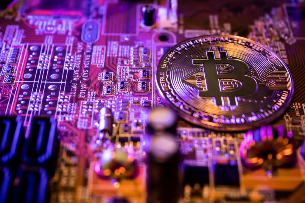 Капитализация крипторынка впервые превысила 4 триллиона долларов