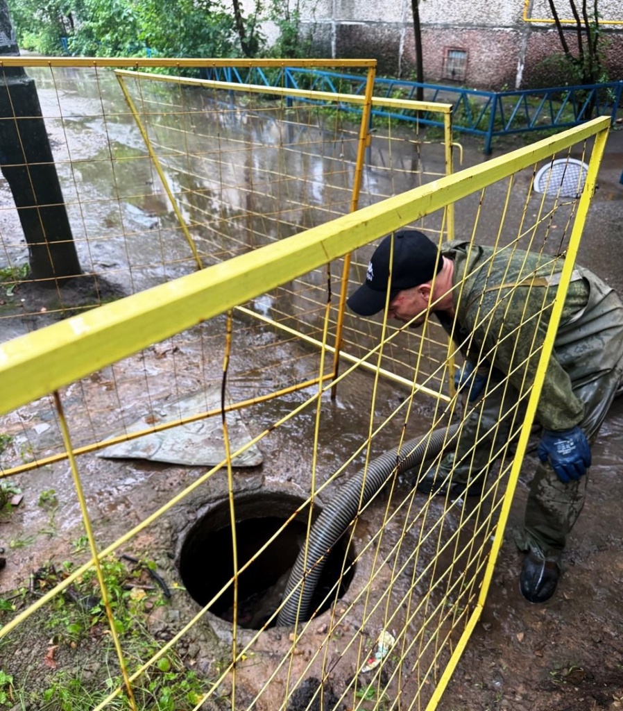 Коммунальные службы подмосковного Пушкинского справились с последствиями сильного ливня Коммунальные службы подмосковного Пушкинского справились с последствиями сильного ливня