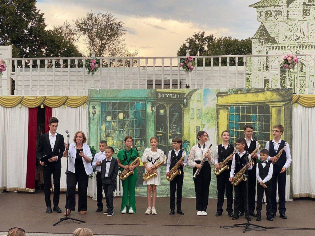 В подмосковной Коломне завершает работу первая летняя школа саксофона