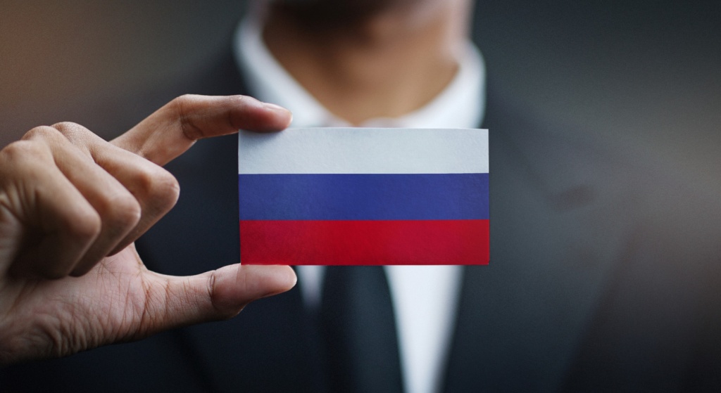Бизнес в РФ начал отзывать заявки на сделки по уходу из страны