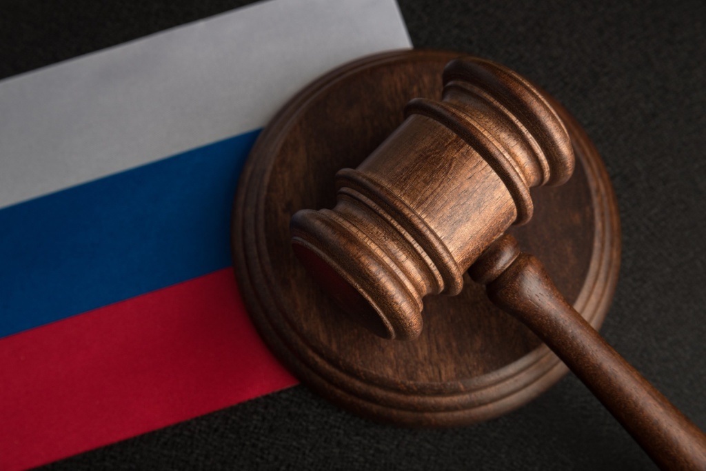 Двойное преступление: суд рассмотрит дело о кражах и наркотиках