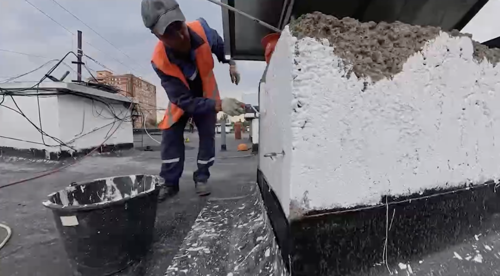 В Городском округе Пушкинский в этом году в 65 многоквартирных домах проведут работы по замене кровли