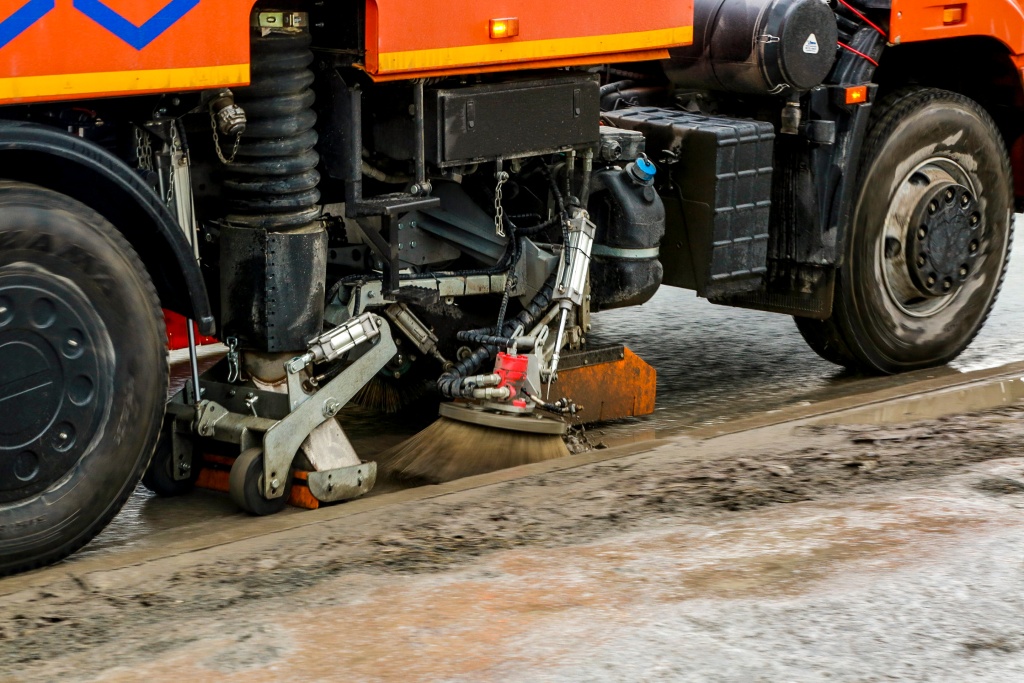 В Новосибирске активно идет расконсервация ливневок В Новосибирске активно идет расконсервация ливневок