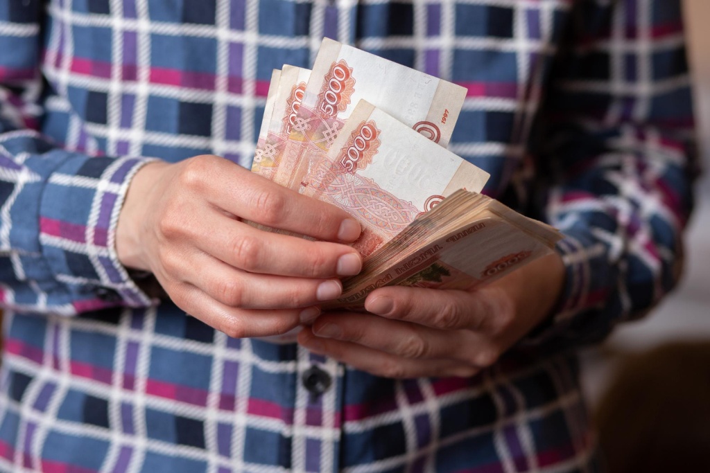 В Челябинске в отношении топ-менеджера крупной компании возбудили два уголовных дела о получении взяток с вымогательством В Челябинске в отношении топ-менеджера крупной компании возбудили два уголовных дела о получении взяток с вымогательством