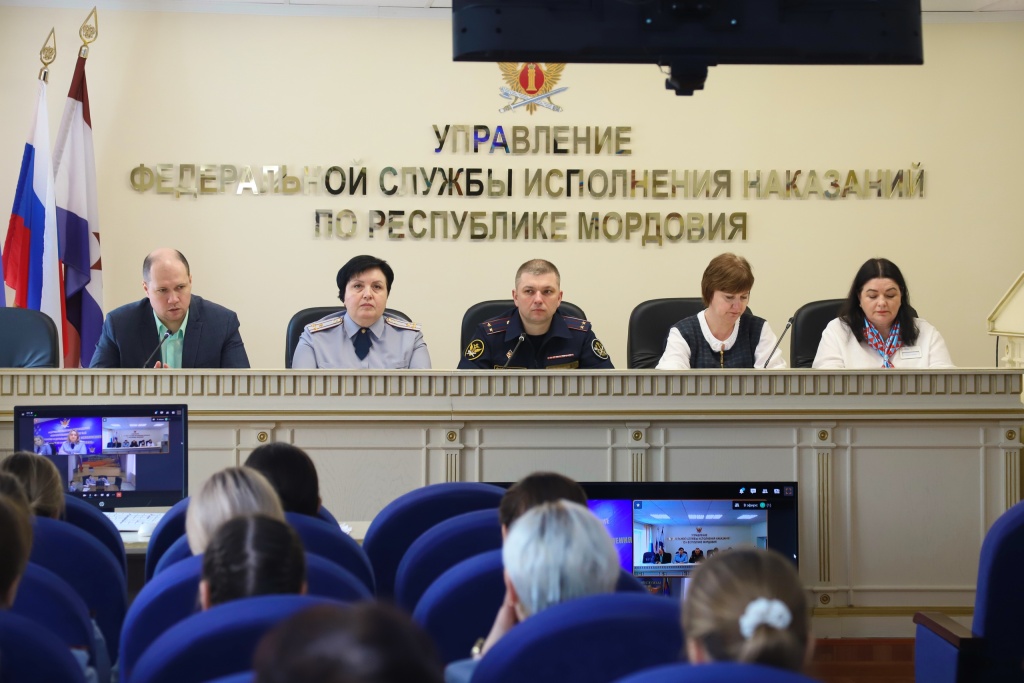 Кадровый центр «Работа России» в Мордовии предложил осужденным вакансии на ведущие предприятия региона