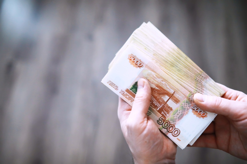 РСТ: иностранные туристы предпочитают наличные для оплаты покупок в РФ