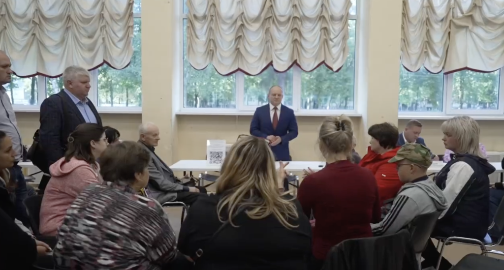 Выездное совещание по ЖКХ в Пушкино: Максим Красноцветов лично ответил на вопросы жителей