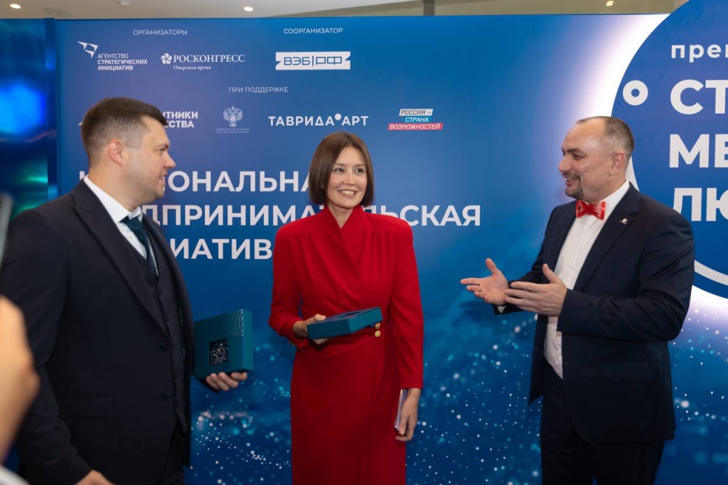 Лауреатами первой национальной премии #СтрануМеняютЛюди стали четверо жителей Мордовии Лауреатами первой национальной премии #СтрануМеняютЛюди стали четверо жителей Мордовии