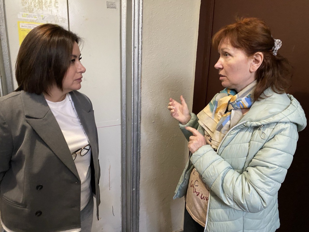 Проблема с канализацией в доме на улице Гоголя в Пушкино решена: работу УК проверила Уполномоченный главы округа Проблема с канализацией в доме на улице Гоголя в Пушкино решена: работу УК проверила Уполномоченный главы округа