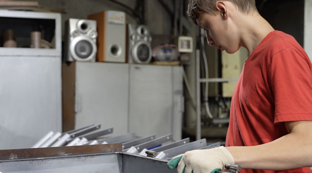 Летняя практика школьников Пушкинского: первый шаг в профессию на реальных предприятиях