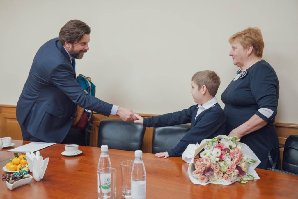 Глава Домодедово встретился с матерями и женами военнослужащих Глава Домодедово встретился с матерями и женами военнослужащих